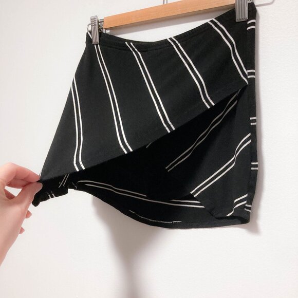 2 FOR $15 Black + White Stripe Mini Skort / Skirt - Picture 6 of 14
